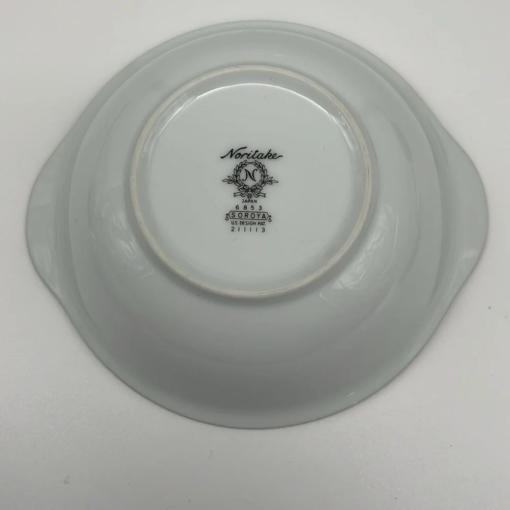 Noritake Soroya 6853 6” Cereal Bowl Light Green Daisy Platinum‎ Banded